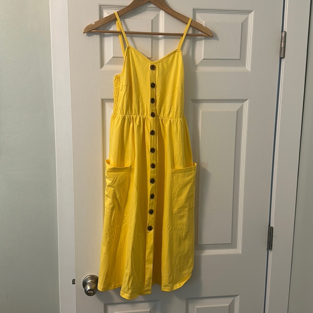 Yellow dress